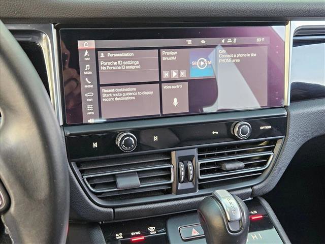 Used 2023 Porsche Macan Turbo image 15