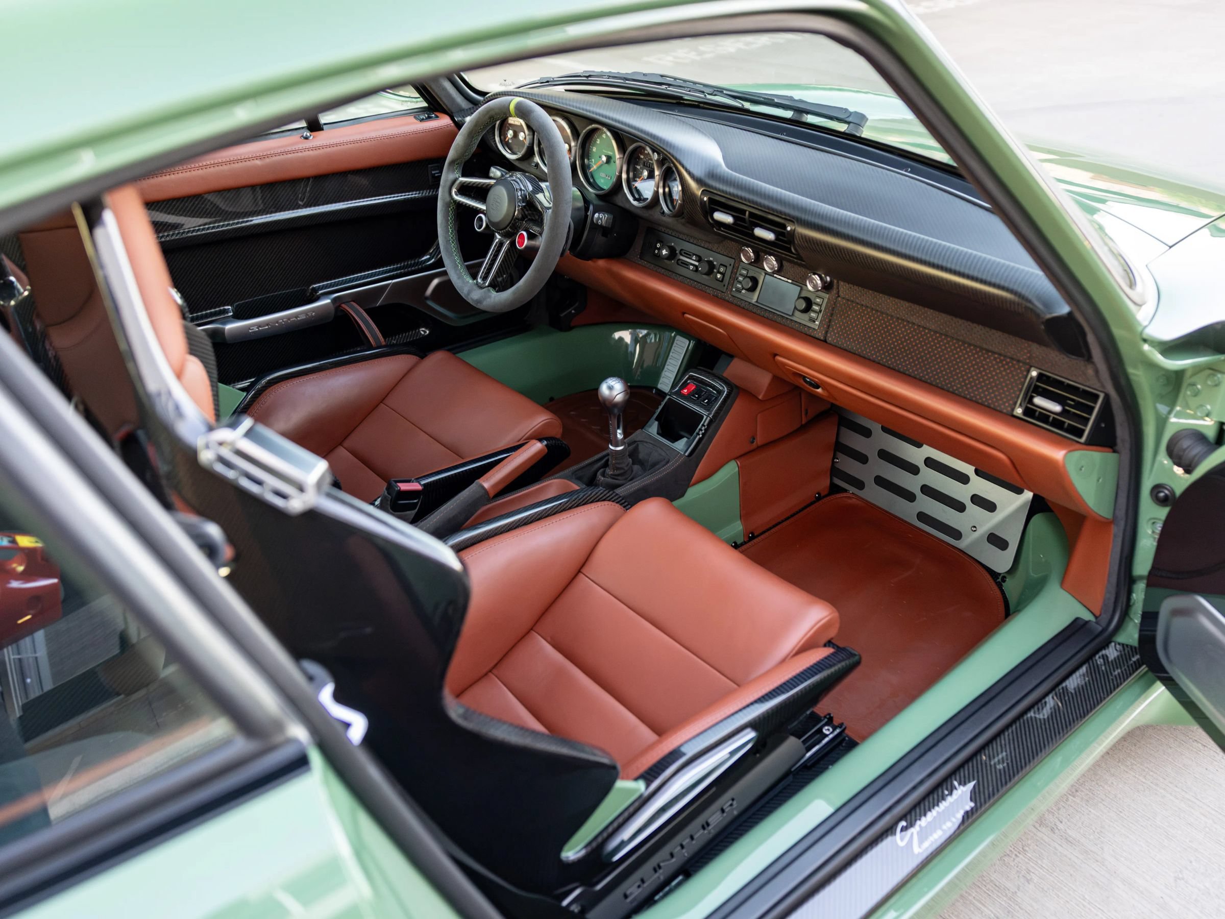 Used 1995 Porsche 911 Coupe image 13