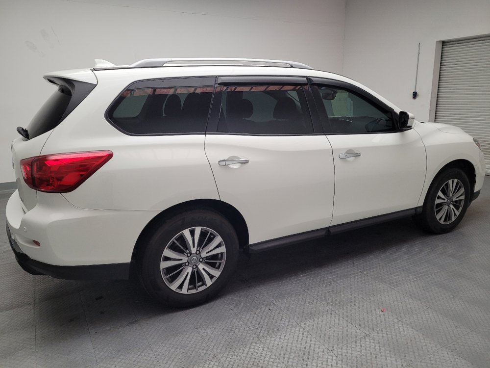 Used 2020 Nissan Pathfinder SV FWD image 10
