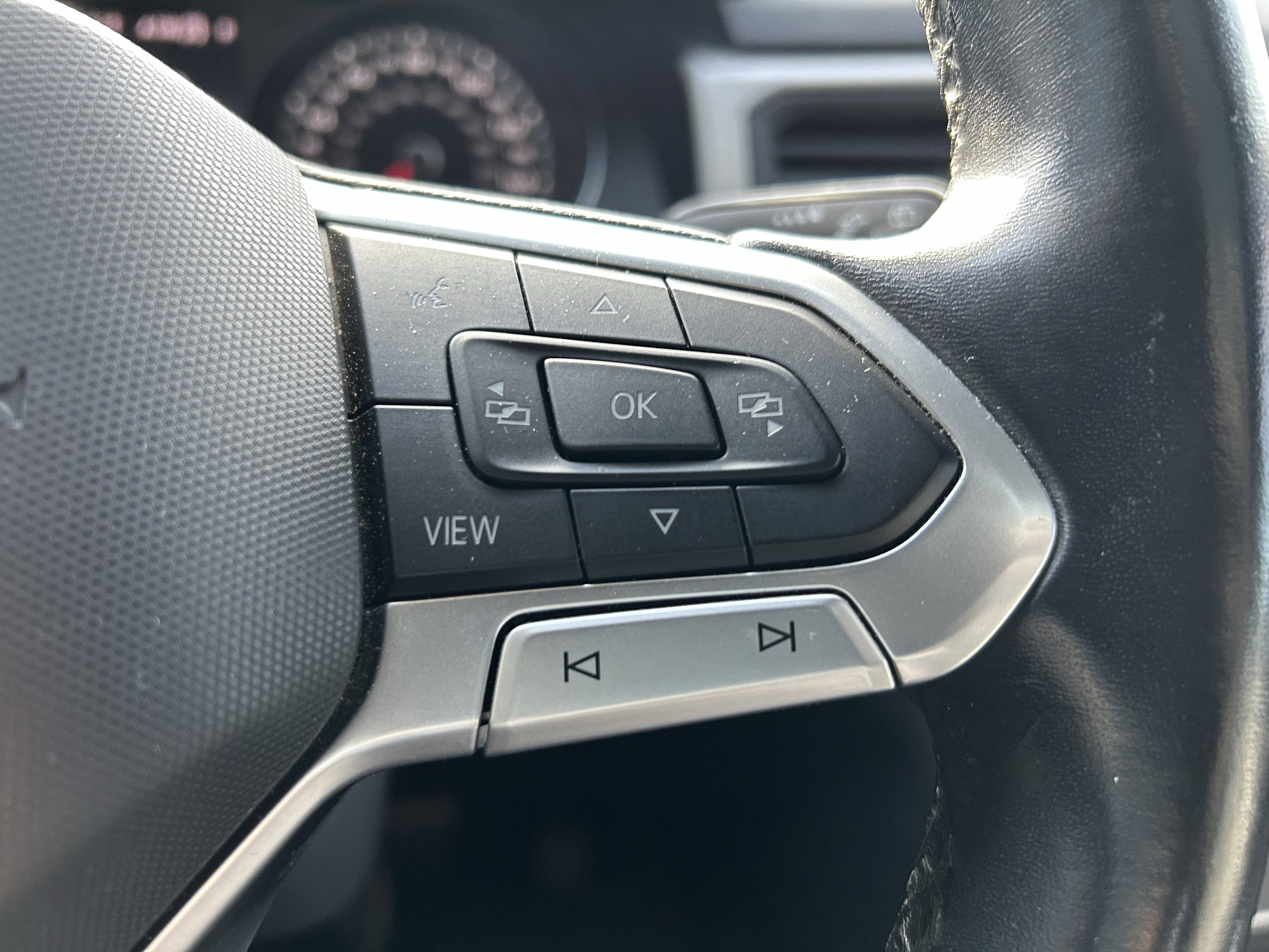 Used 2020 Volkswagen Atlas Cross Sport SE w/ Panoramic Sunroof Package AWD/4WD image 16