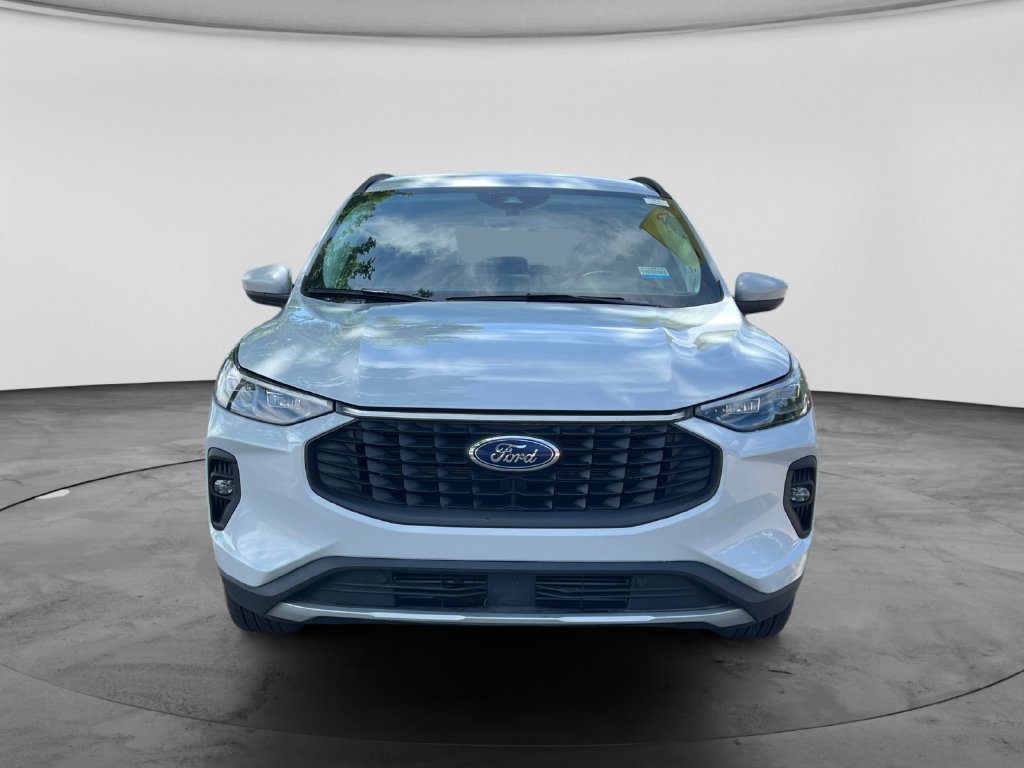 Used 2025 Ford Escape Platinum AWD/4WD image 3