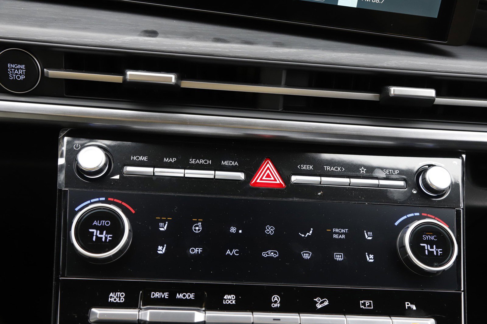 New 2026 Hyundai Santa Fe Limited AWD/4WD image 29