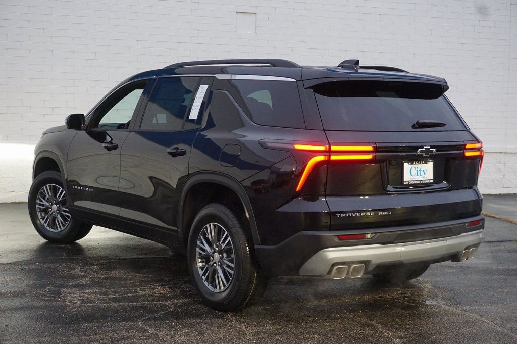 New 2026 Chevrolet Traverse LT w/ Driver Confidence Package image 7