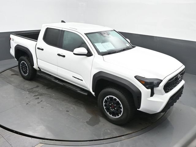 Used 2025 Toyota Tacoma TRD Off-Road AWD/4WD image 44