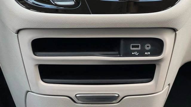 Used 2020 Chrysler Voyager Lxi image 88
