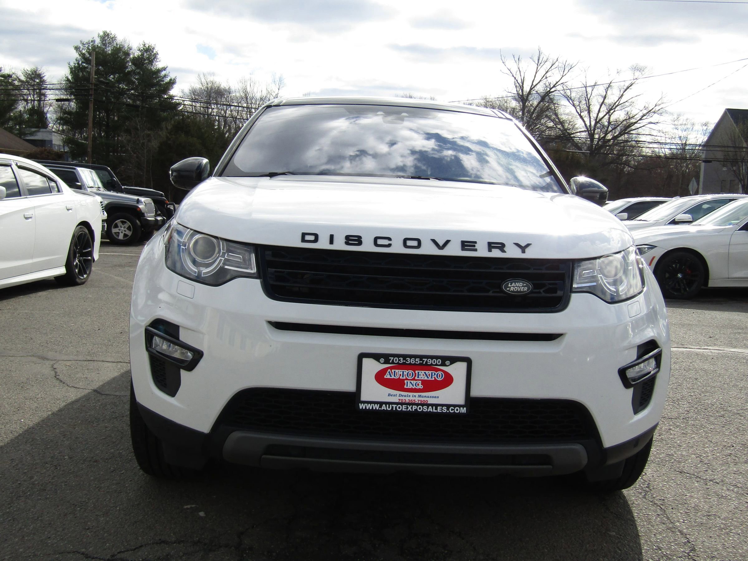 Used 2019 Land Rover Discovery Sport HSE image 2