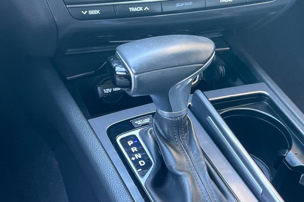 Used 2018 Genesis G80 3.8 RWD image 22