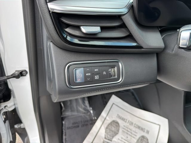 Used 2026 Buick Enclave Preferred AWD/4WD image 16