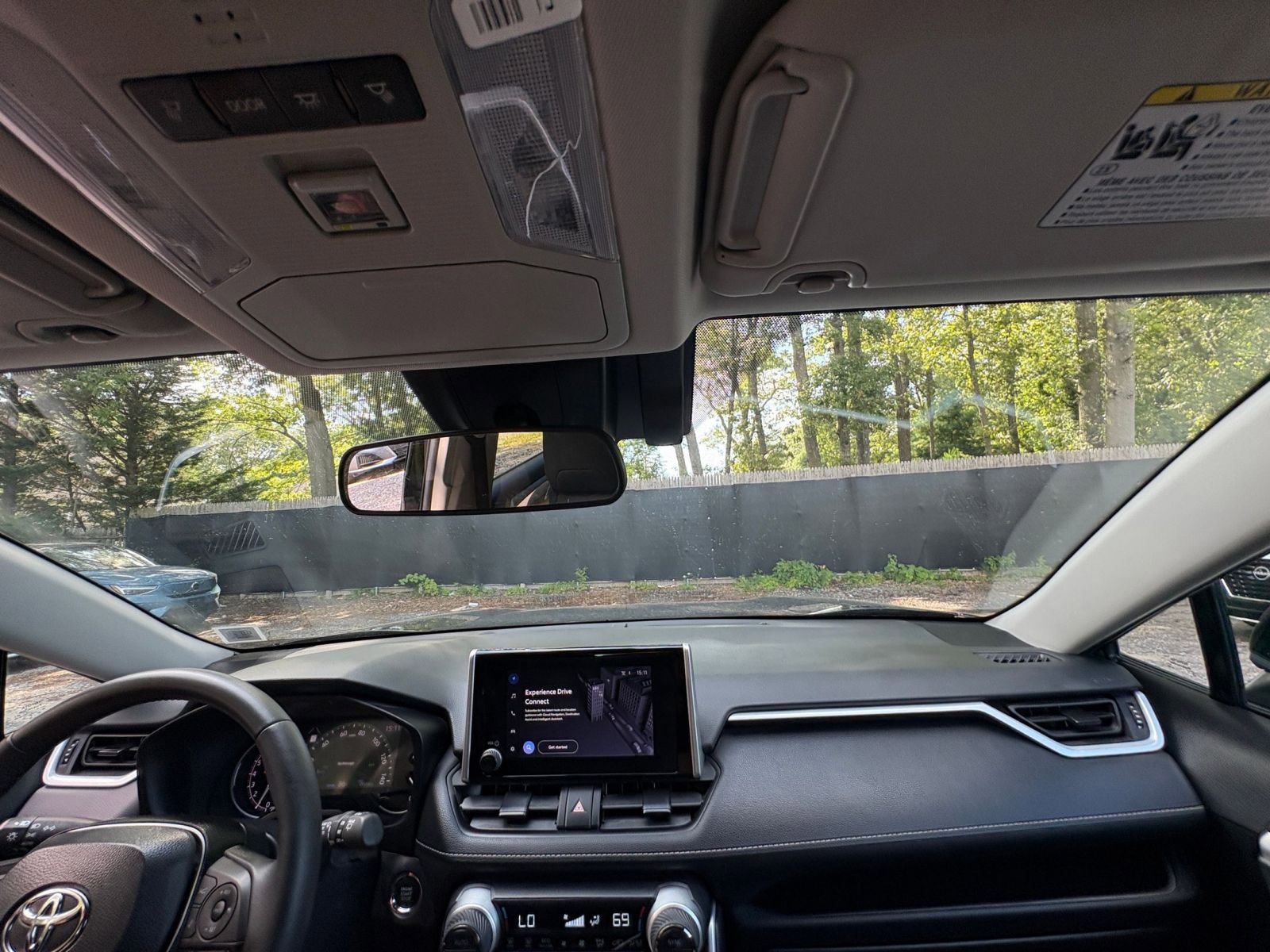 Used 2024 Toyota RAV4 XLE image 31