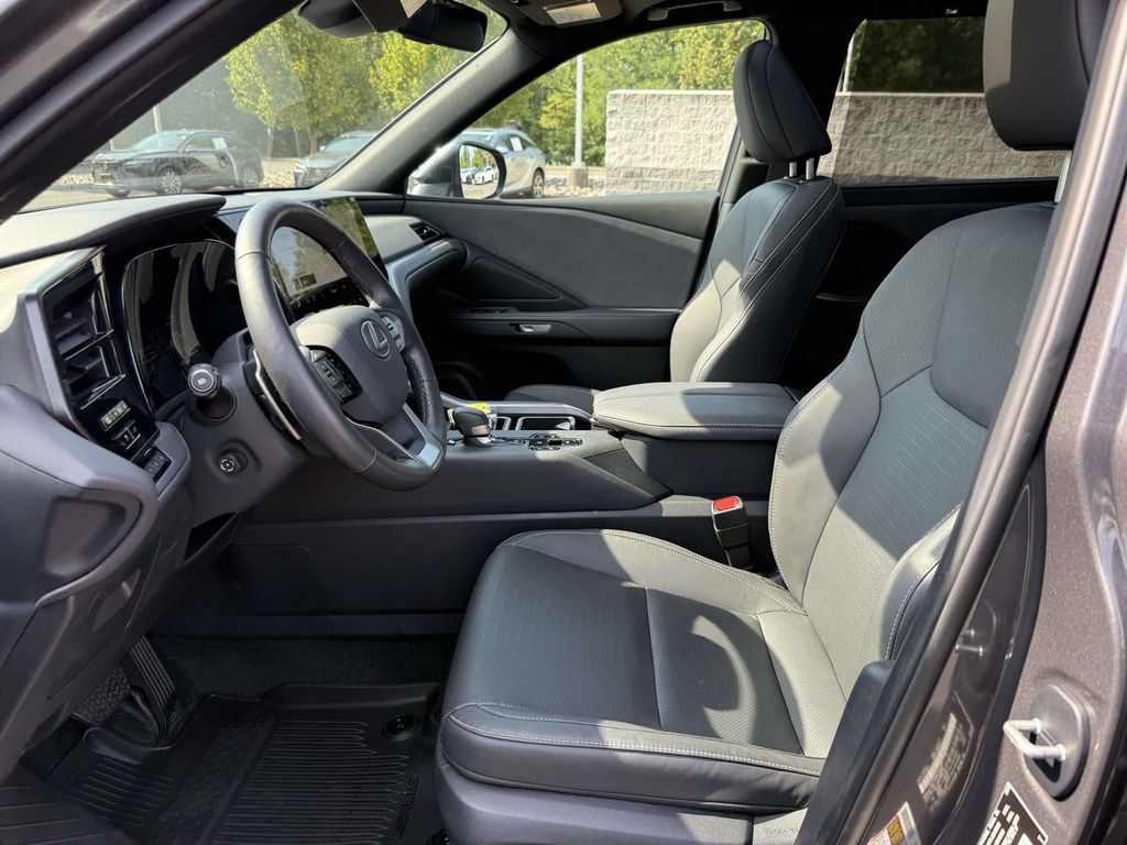 Used 2025 Lexus TX 350 AWD w/ Technology Package image 14