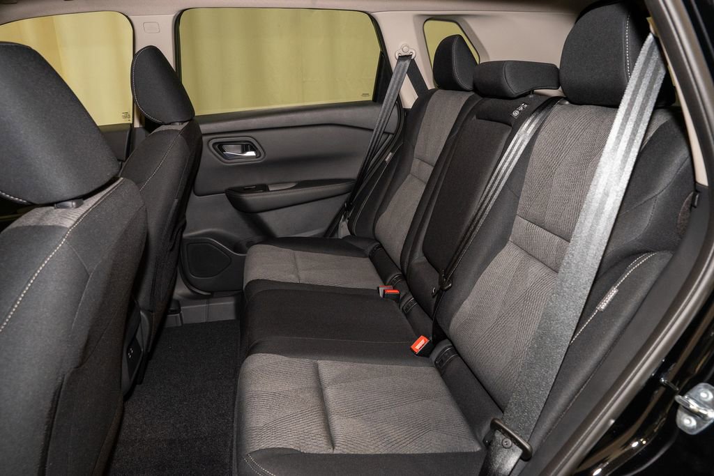 New 2026 Nissan Rogue SV image 10