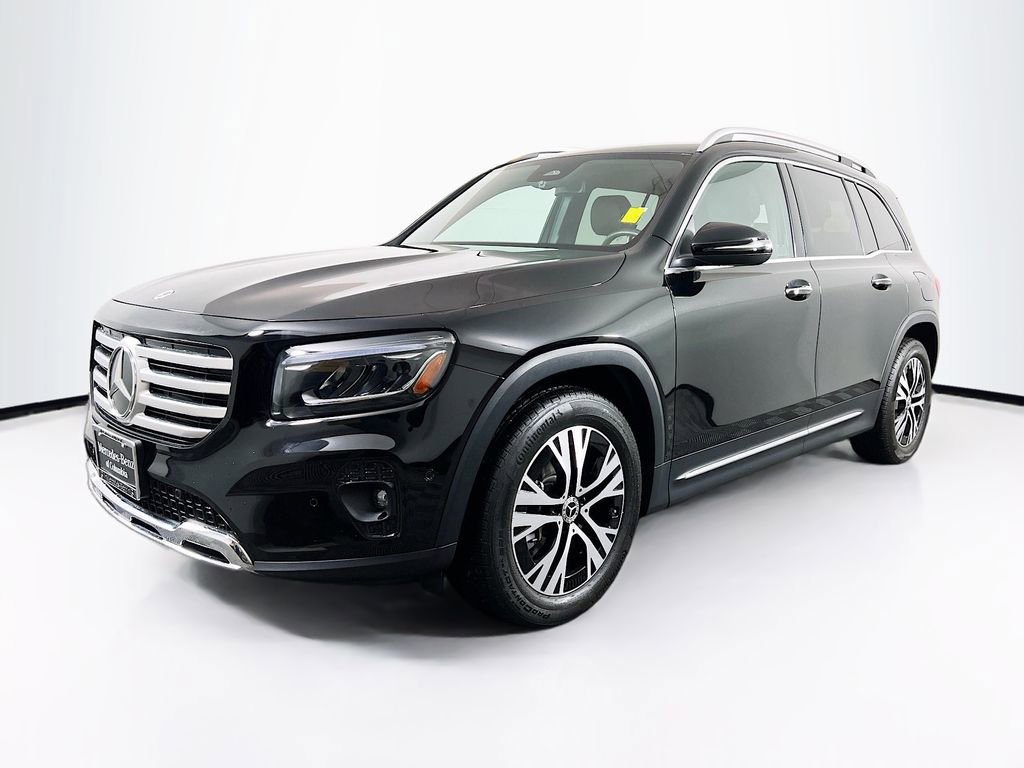 Used 2024 Mercedes-Benz GLB 250 image 3
