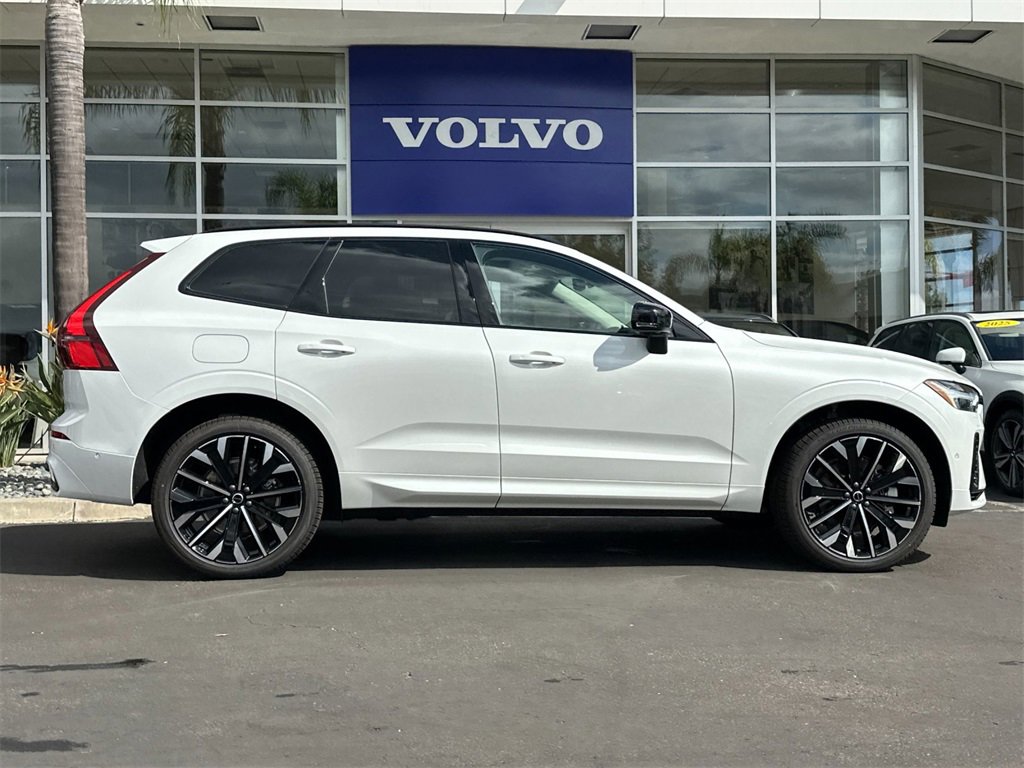 New 2026 Volvo XC60 T8 Ultra w/ Protection Package Premier image 6