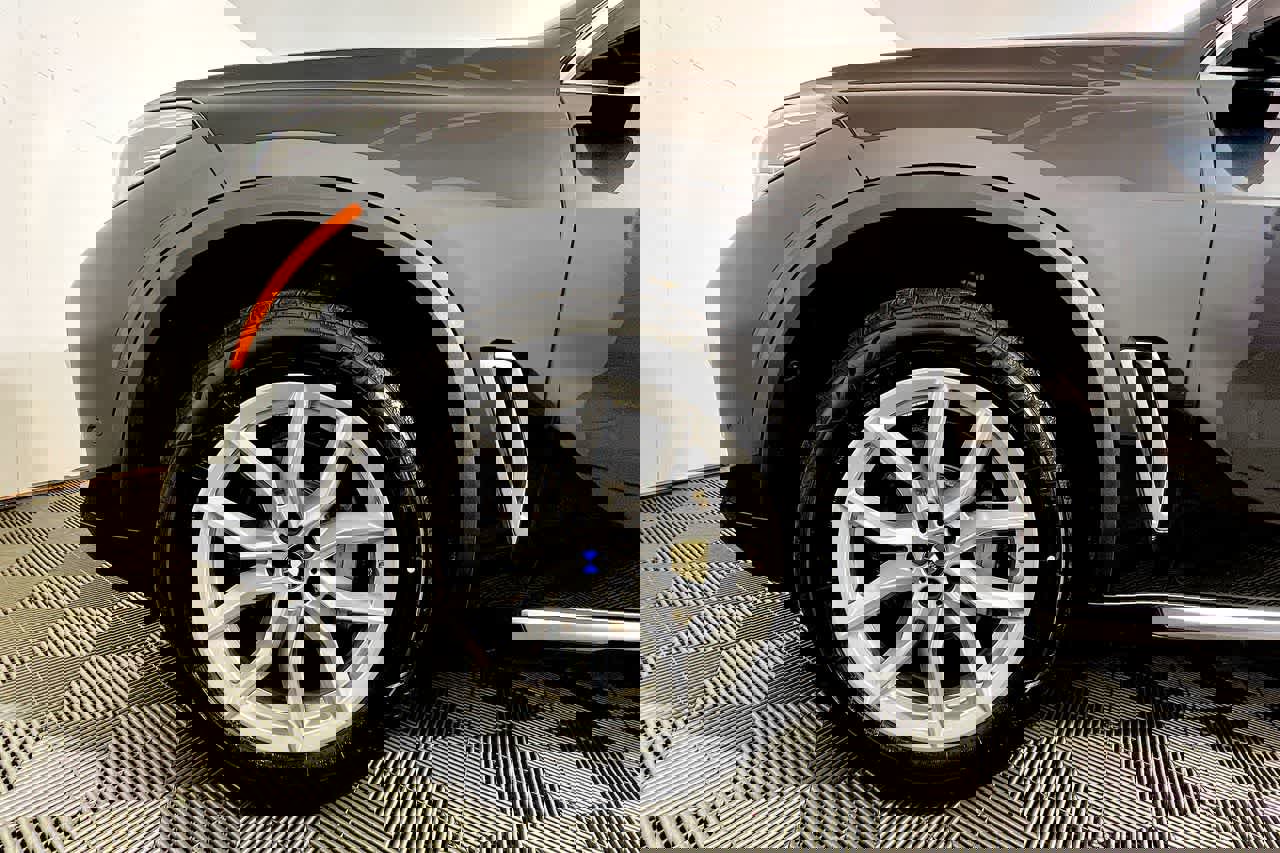 Used 2021 BMW X5 xDrive40i w/ Premium Package image 8
