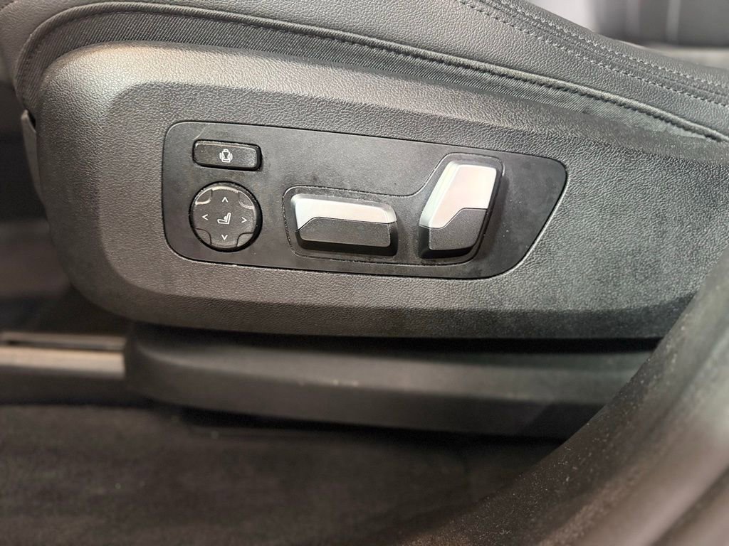 Used 2019 BMW X5 xDrive40i w/ Convenience Package image 17