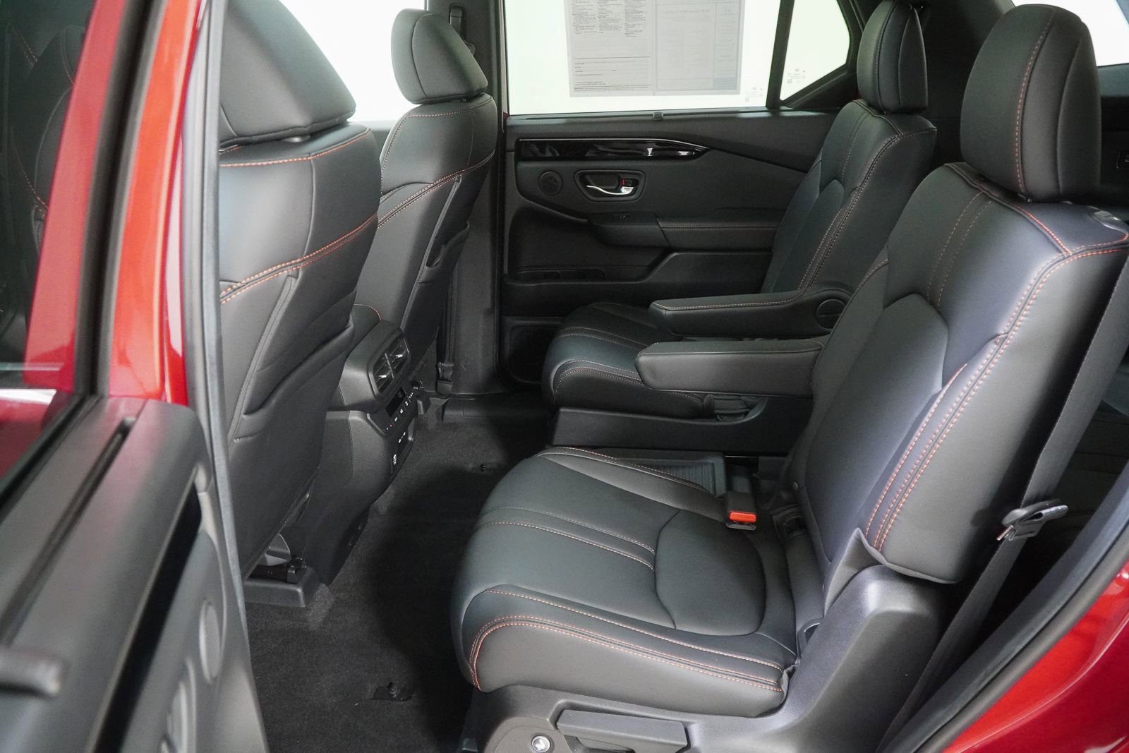 Certified 2025 Honda Pilot TrailSport image 41