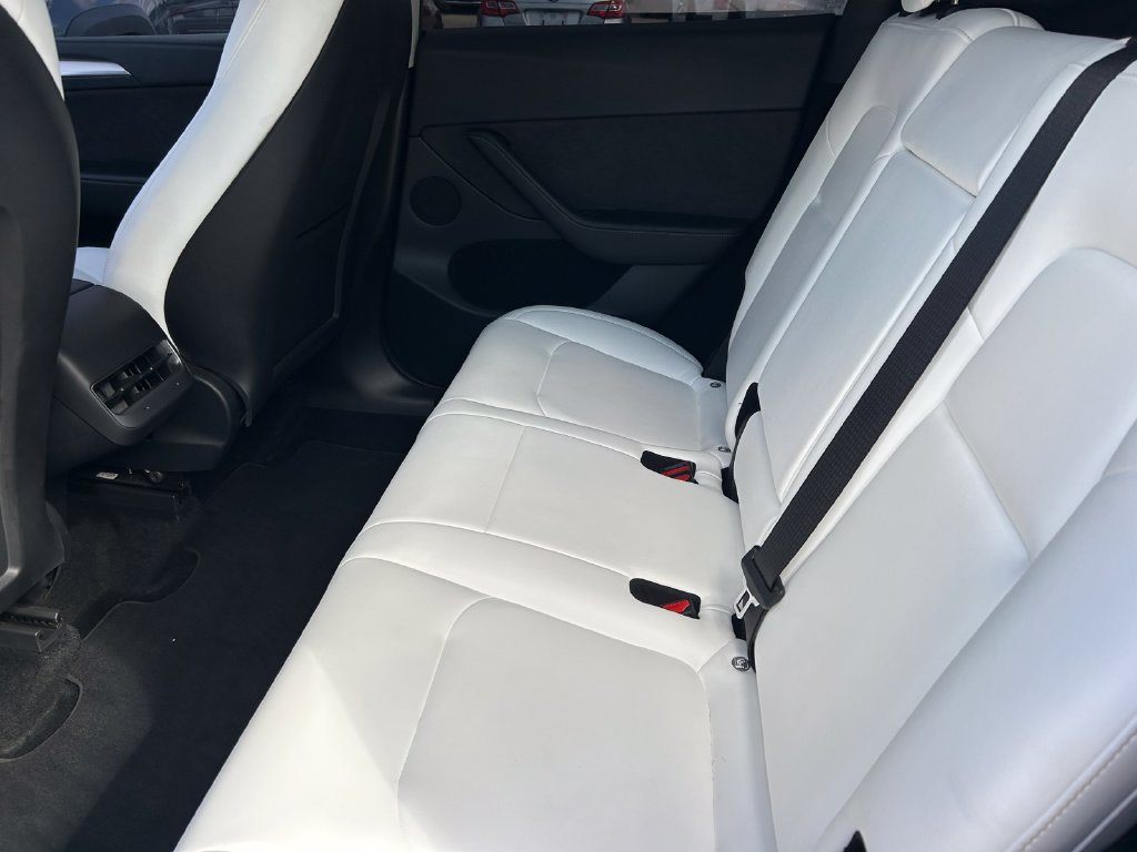 Used 2023 Tesla Model Y Long Range AWD/4WD image 15