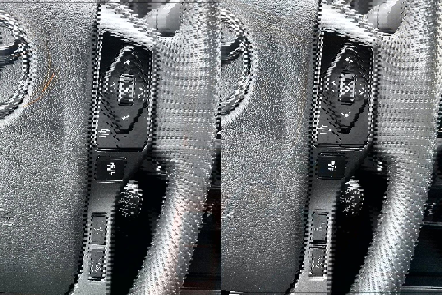 Used 2023 Toyota Tacoma TRD Off-Road image 17