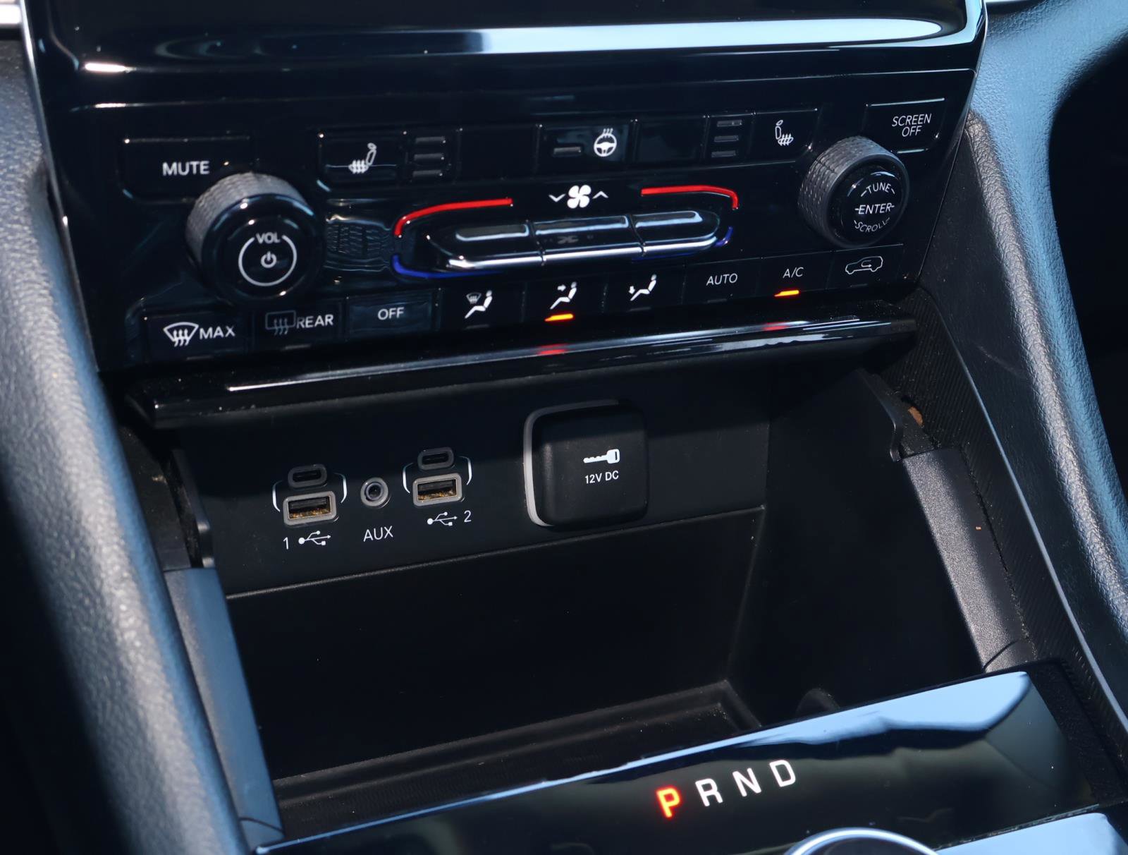 Used 2024 Jeep Grand Cherokee Limited image 26