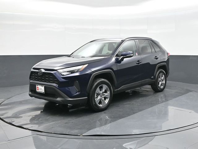Certified 2025 Toyota RAV4 XLE image 4