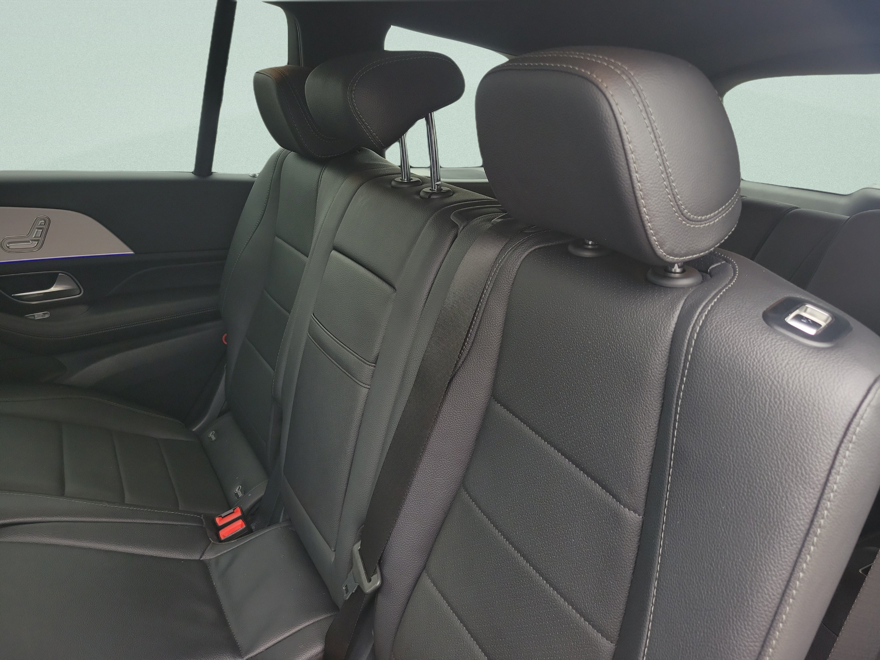 Certified 2024 Mercedes-Benz GLS 450 4MATIC image 13