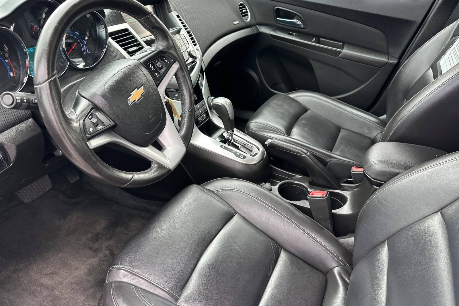 Used 2015 Chevrolet Cruze Diesel FWD image 10