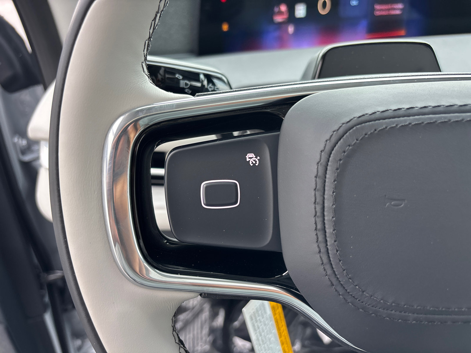 New 2026 Lincoln Navigator Reserve AWD/4WD image 16
