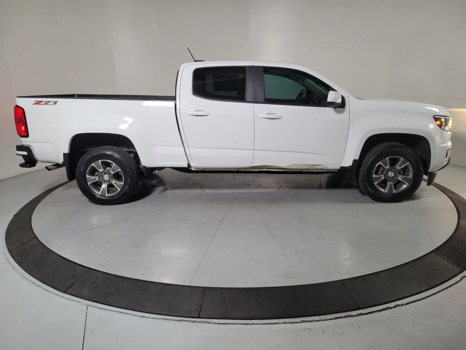 Used 2020 Chevrolet Colorado Z71 image 3