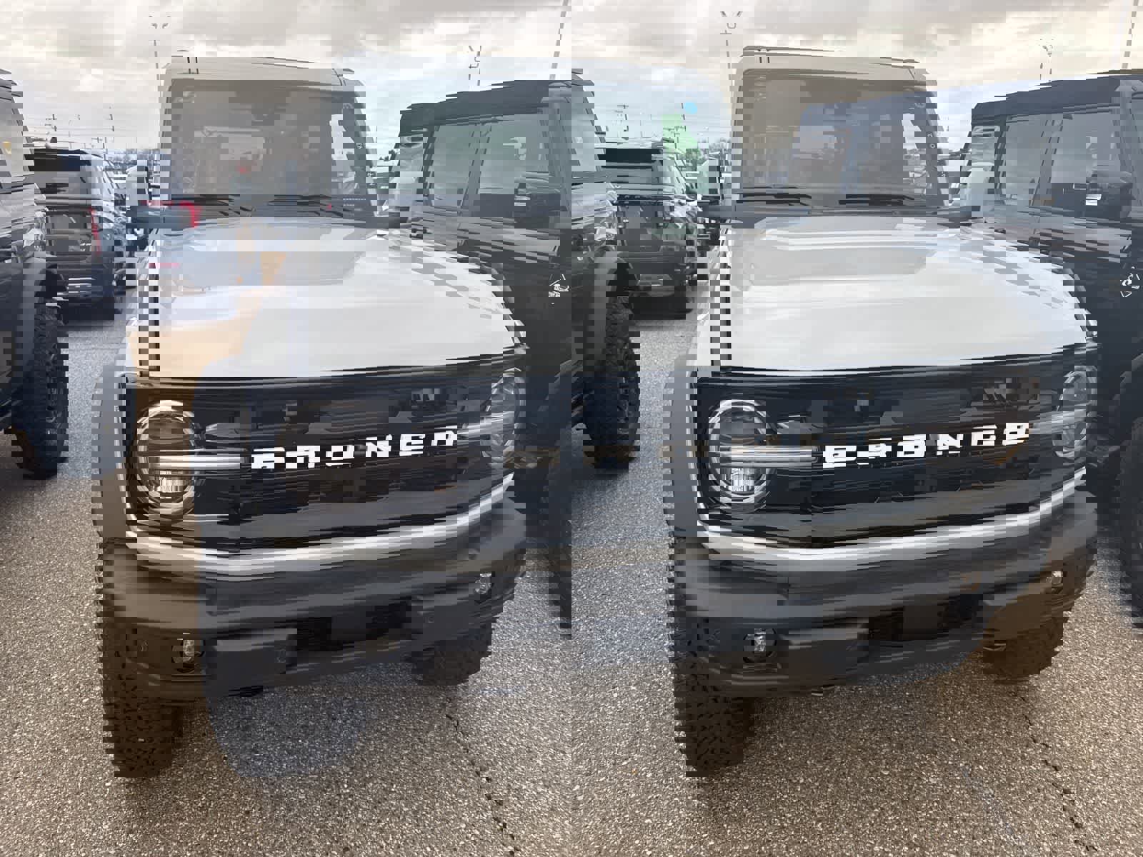 New 2026 Ford Bronco Outer Banks w/ Sasquatch Package image 15