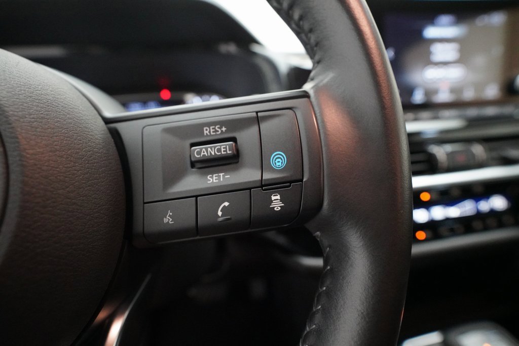 Certified 2024 Nissan Pathfinder SV image 17