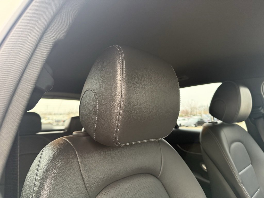 Used 2021 Mercedes-Benz GLC 300 4MATIC image 14