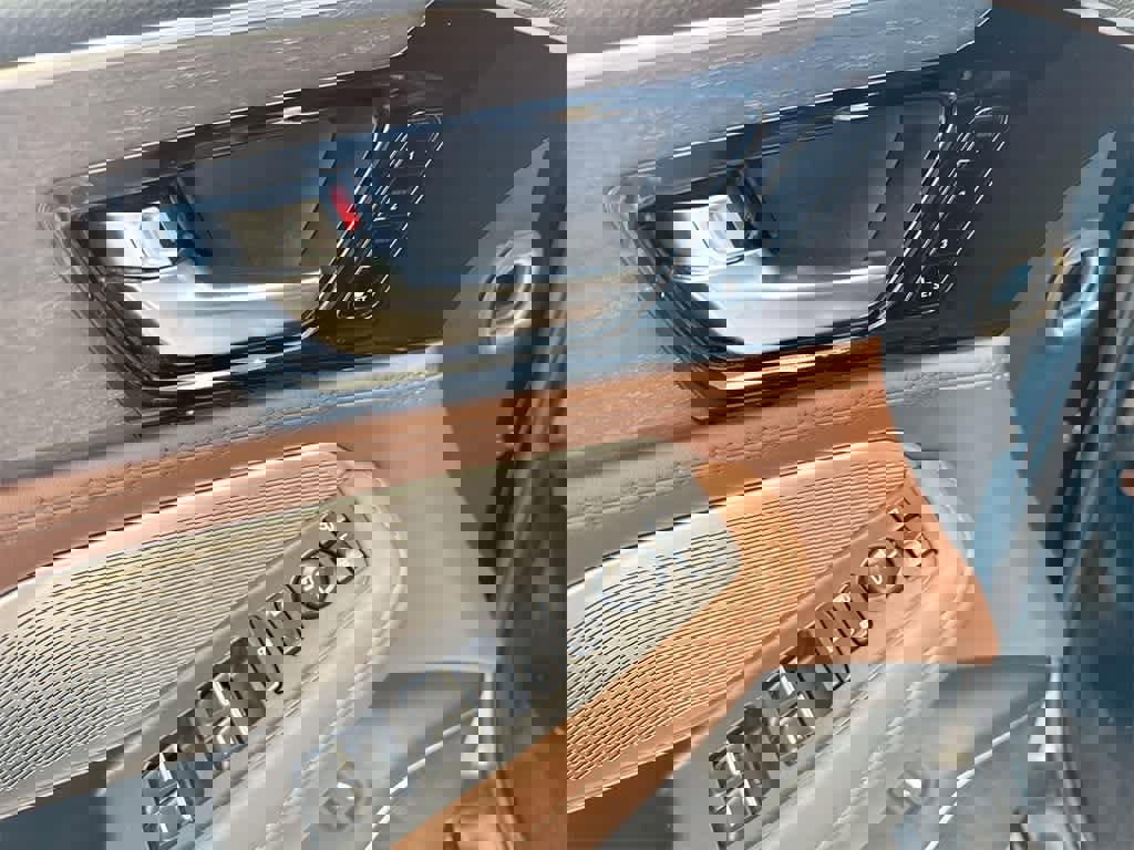 Used 2022 Acura MDX SH-AWD w/ Advance Package image 18