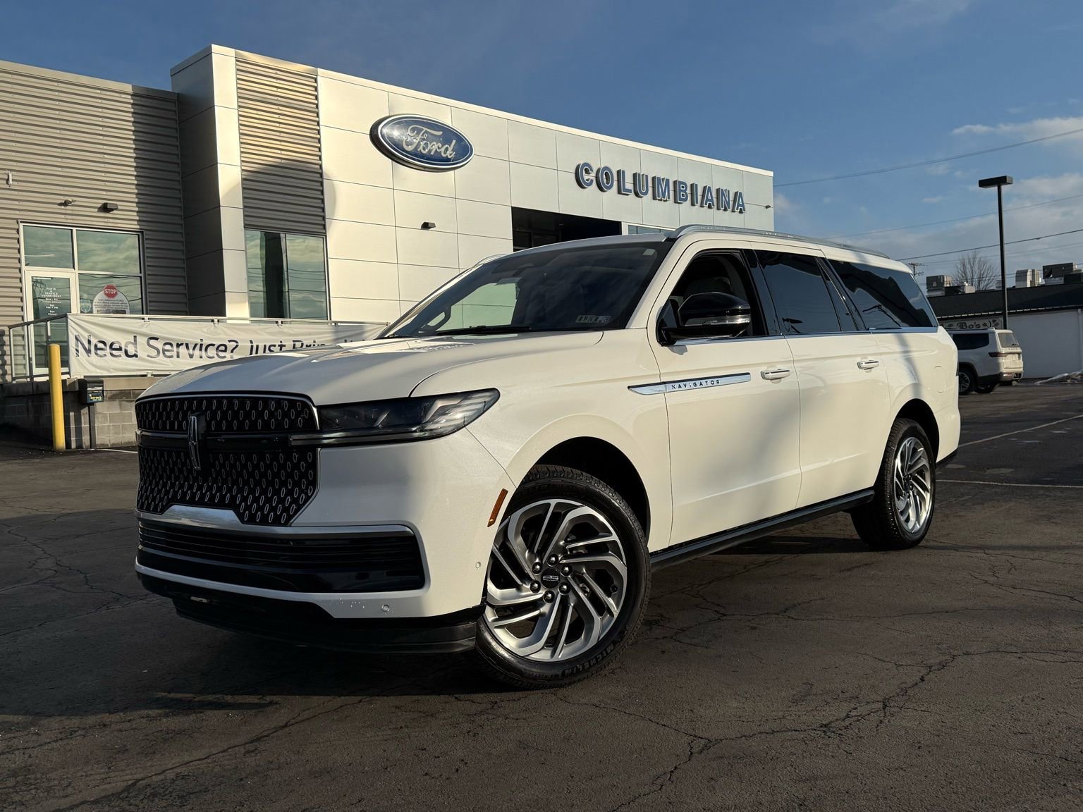 Used 2025 Lincoln Navigator L Reserve image 20