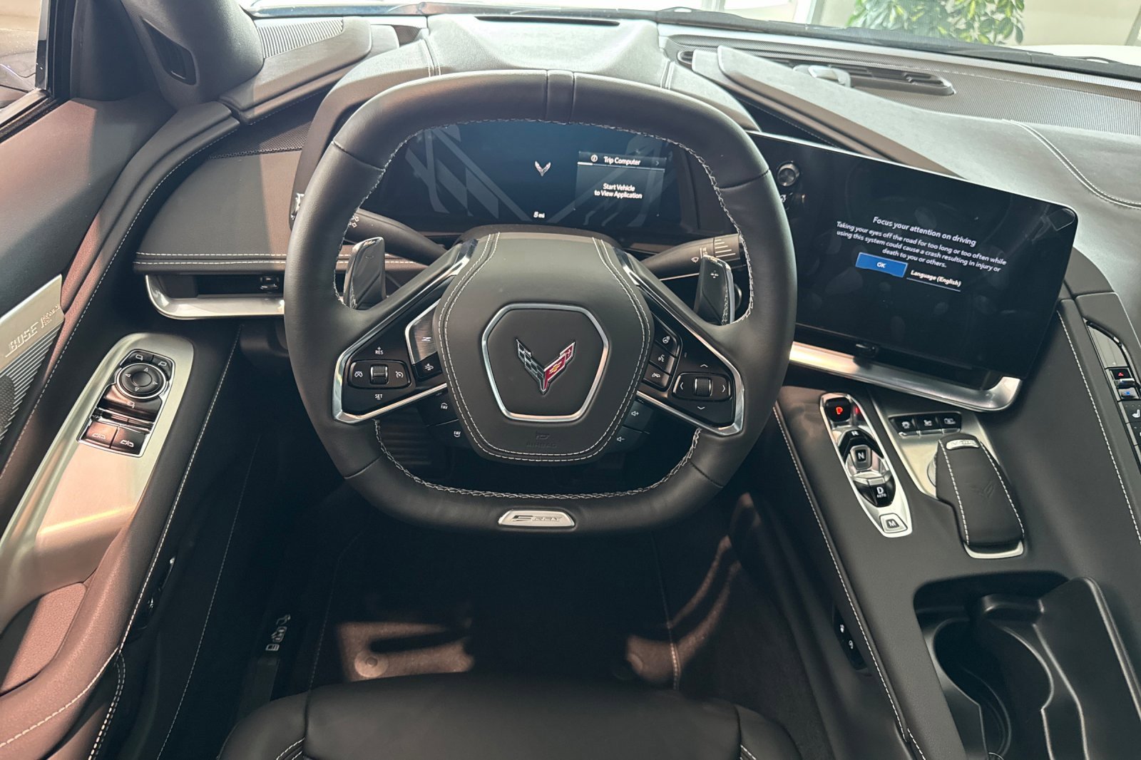 New 2025 Chevrolet Corvette E-Ray image 10