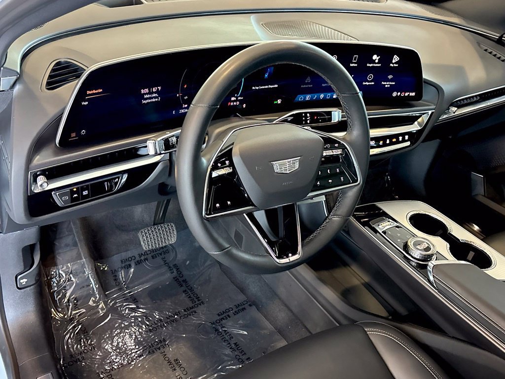 Used 2024 Cadillac Lyriq Tech RWD image 20