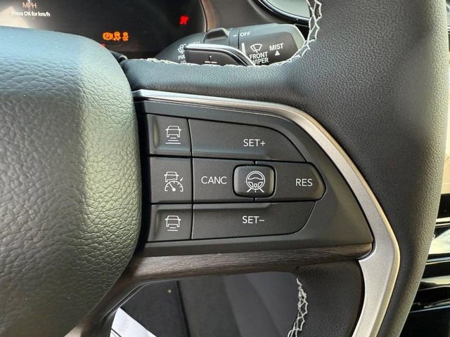 New 2026 Jeep Grand Cherokee Altitude image 7