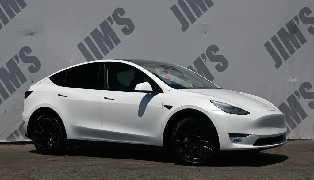 Used 2021 Tesla Model Y Long Range AWD/4WD image 3