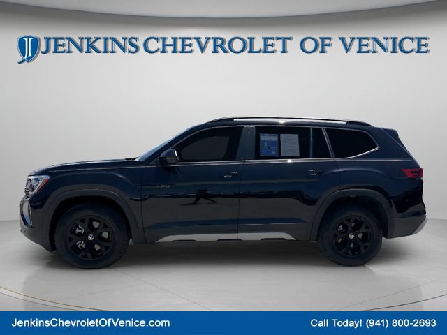 Used 2024 Volkswagen Atlas Peak Edition SEL AWD/4WD image 10