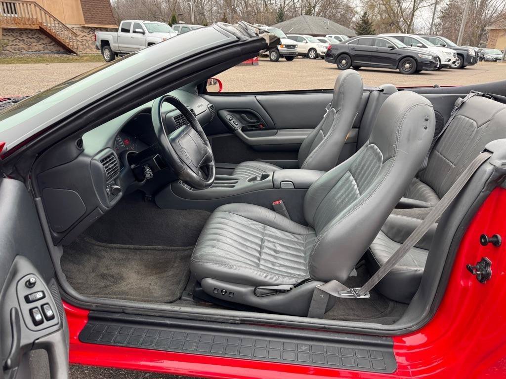 Used 1998 Chevrolet Camaro Z28 RWD image 35