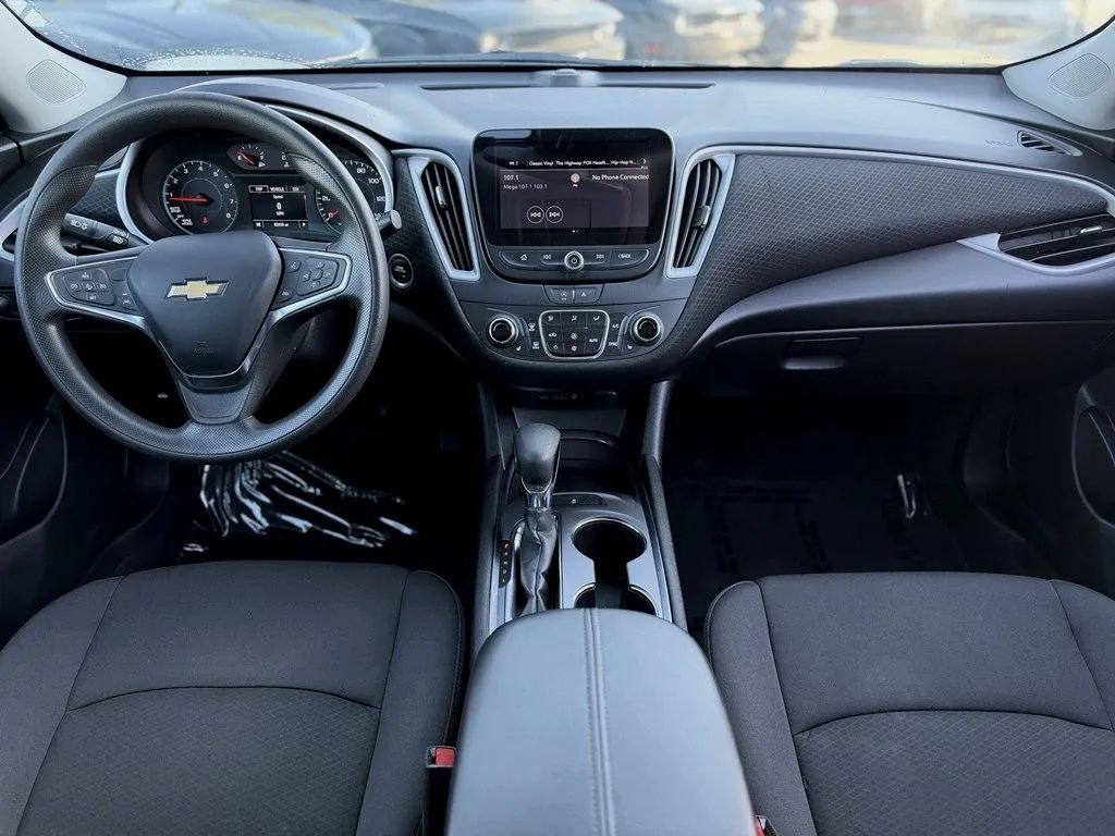Used 2023 Chevrolet Malibu LT FWD image 11