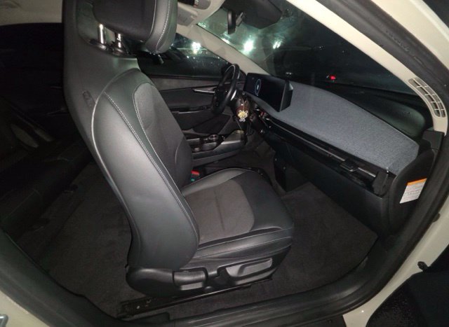 Certified 2024 Kia EV6 Light RWD image 10