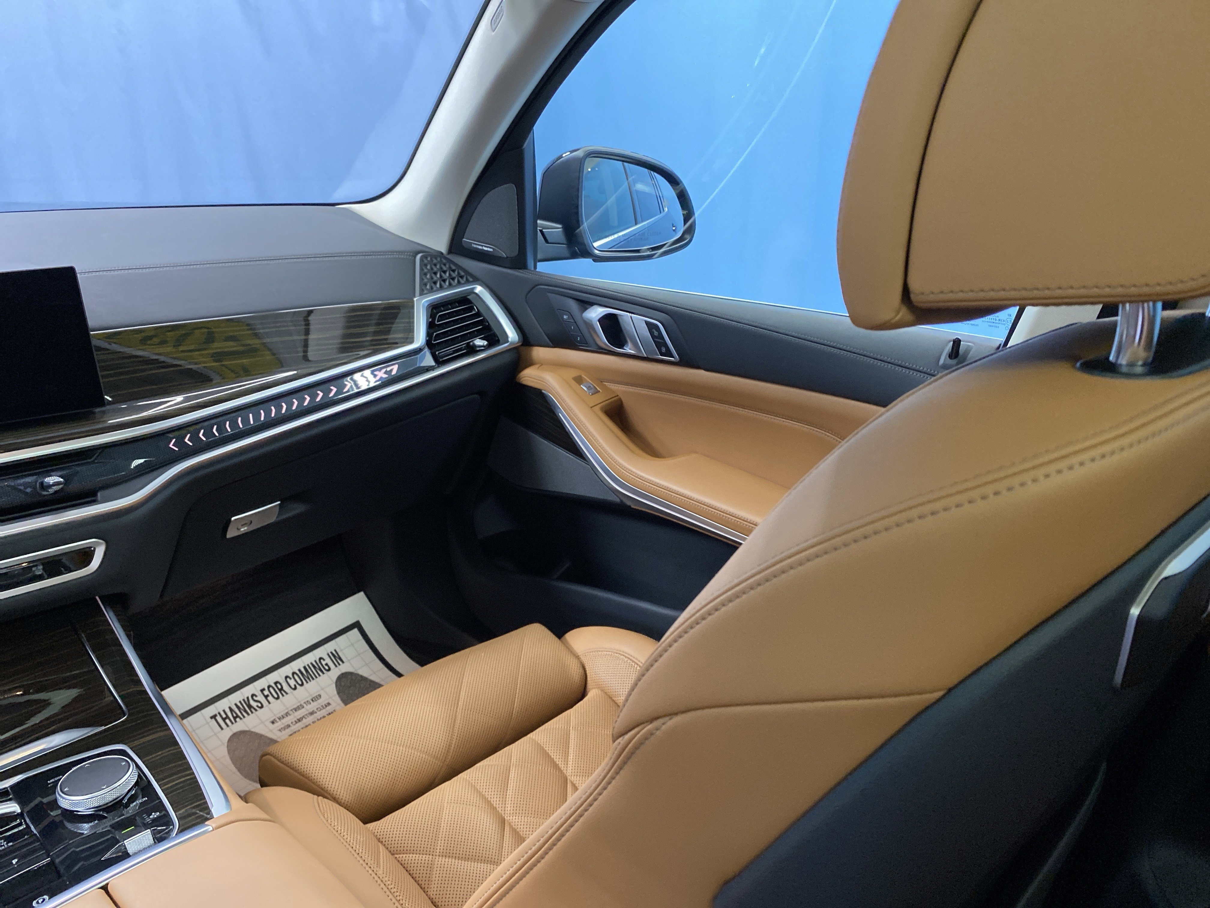 Used 2024 BMW X7 xDrive40i w/ Premium Package image 24