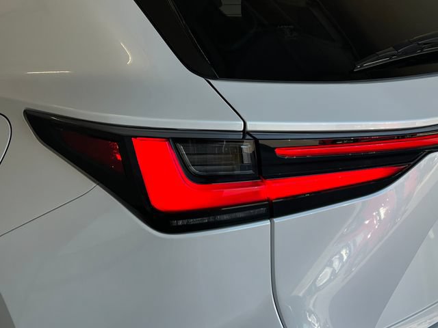 Used 2025 Lexus NX 350h AWD w/ Accessory Package (2T) image 19