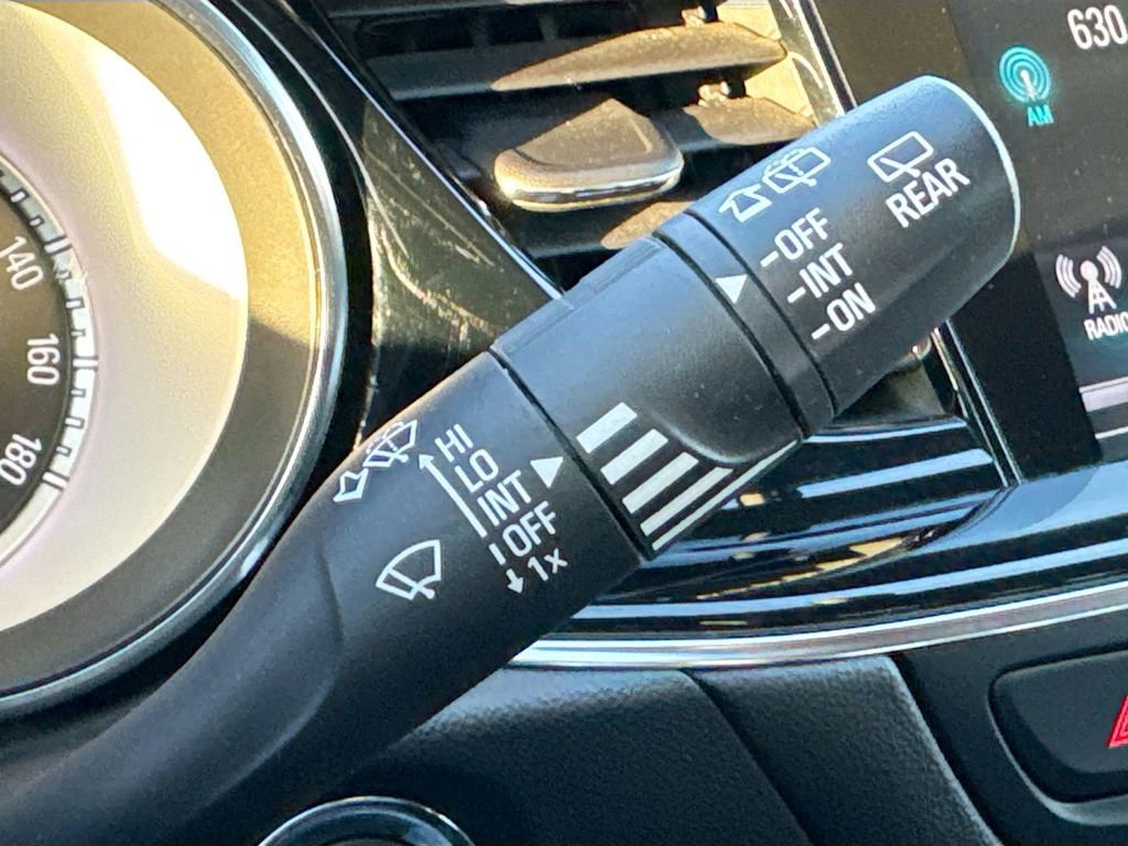 Used 2018 Buick Regal Essence w/ Driver Confidence Package #1 image 15