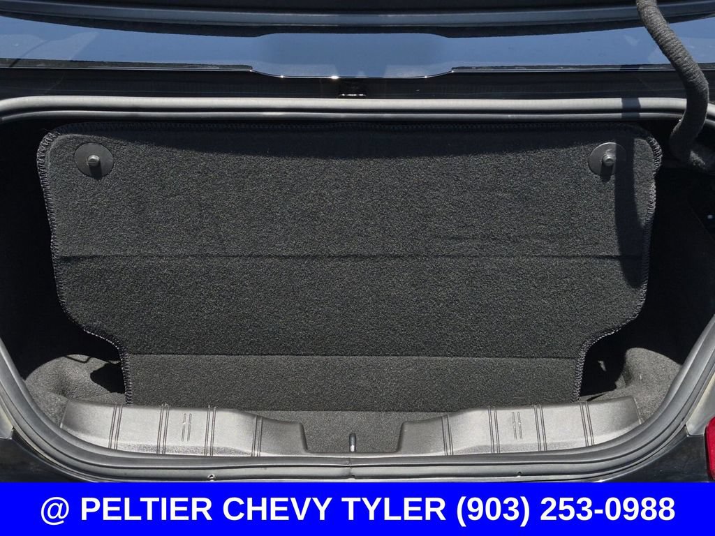 Used 2024 Chevrolet Camaro LT w/ Technology Package RWD image 7