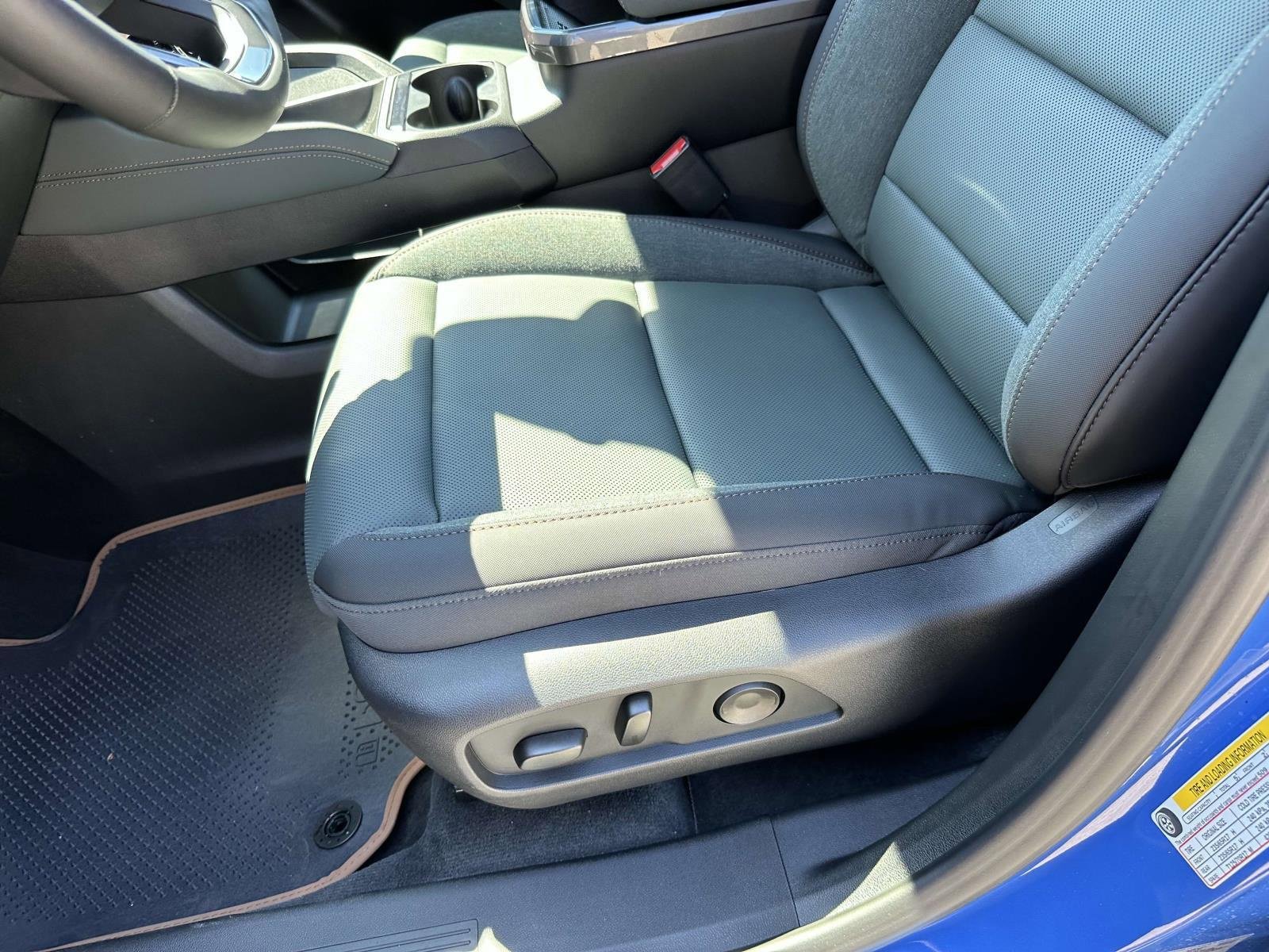 New 2026 GMC Terrain AT4 w/ Convenience Package III image 16