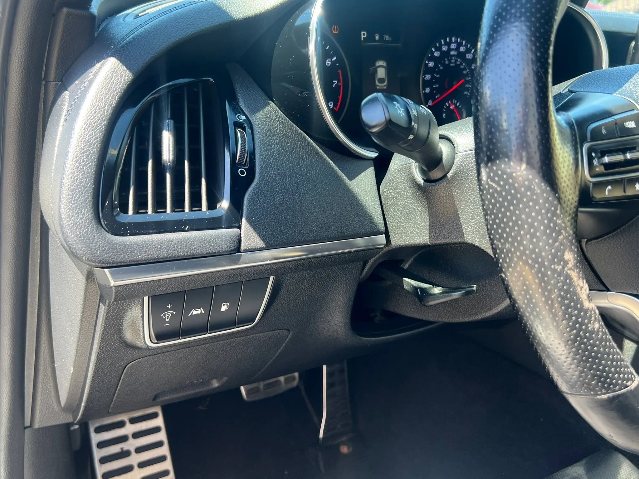Used 2022 Kia Stinger GT-Line w/ Sun & Sound Package AWD/4WD image 14