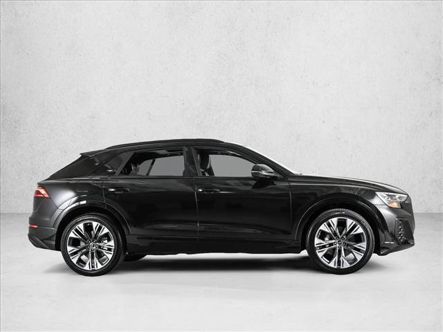 Certified 2025 Audi Q8 Prestige image 4