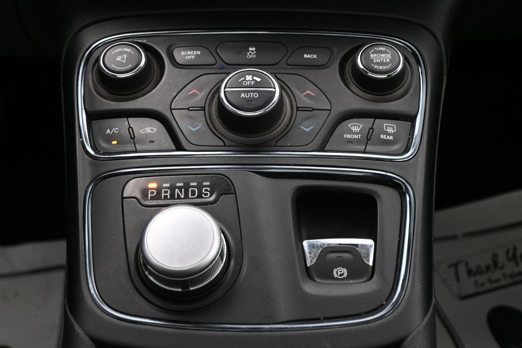 Used 2015 Chrysler 200 S w/ Navigation & Sound Group I FWD image 20
