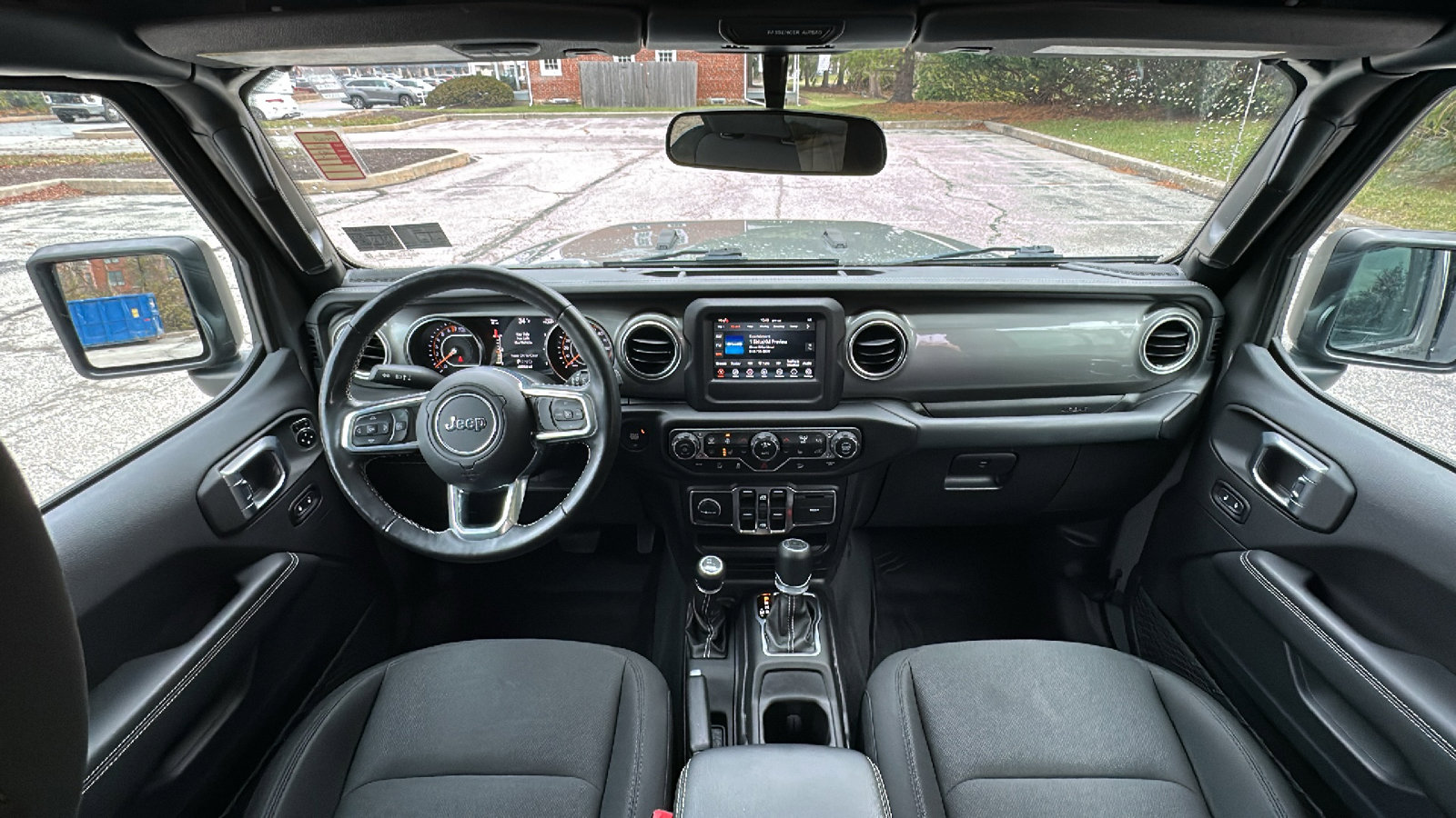 Used 2020 Jeep Wrangler Unlimited Sahara w/ Cold Weather Group image 26